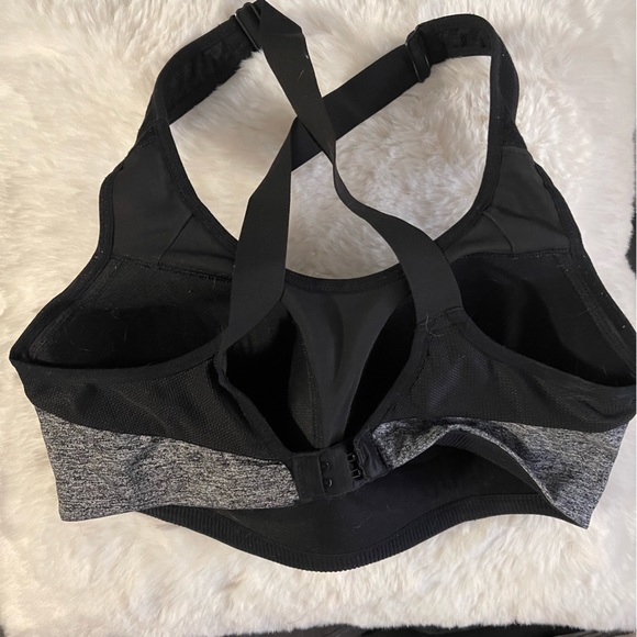 VSX Sports Bra - Picture 2 of 3